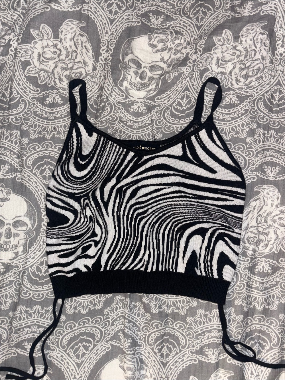 Social Scene Black & White Zebra-Stripe Cropped Tank